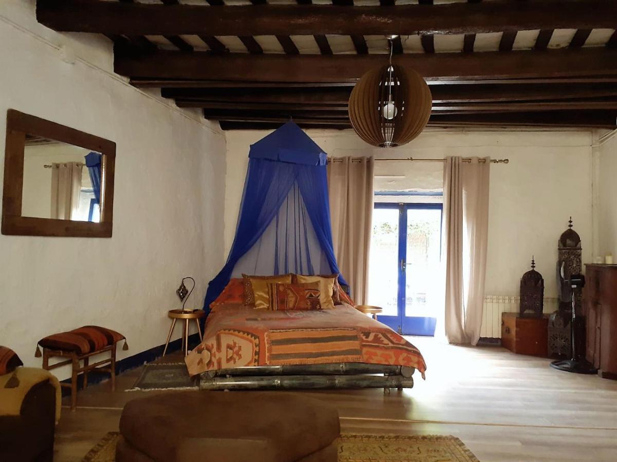 Little Vine Bed and Breakfast Sant Pere De Ribes Exterior foto