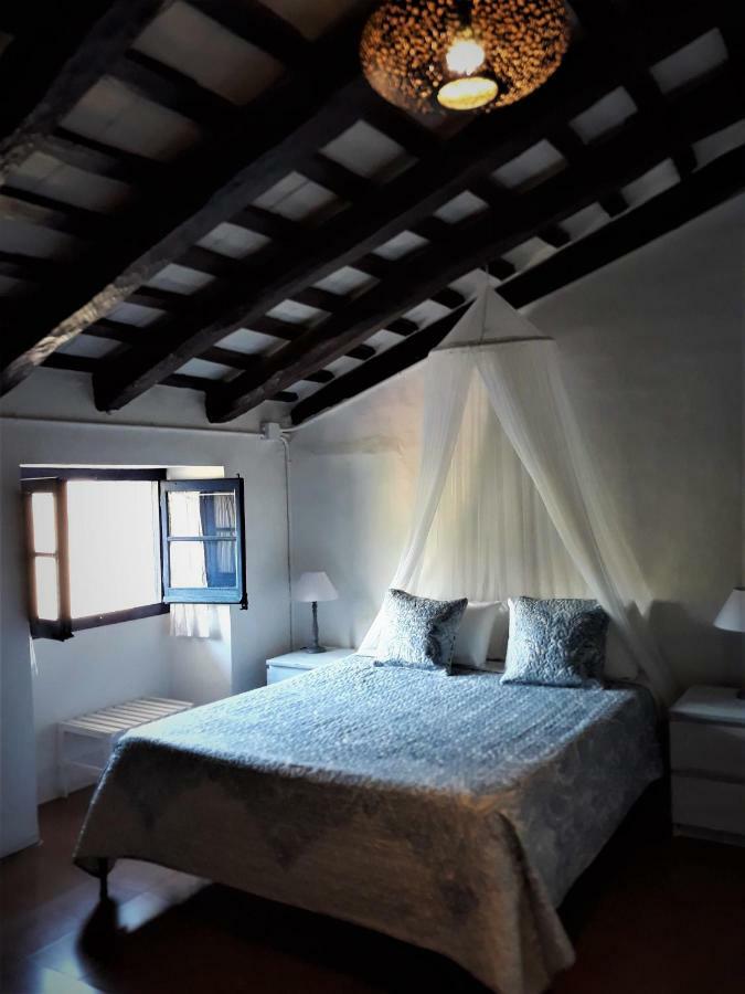 Little Vine Bed and Breakfast Sant Pere De Ribes Exterior foto